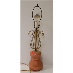 VINTAGE LAMP NO SHADE