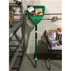 Leaf Mate 2-Piece Rake & Pick up System Lot of 2