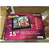 Image 1 : Aluratek 15" Digital Photo Frame