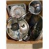 Image 1 : Lot pots and pans