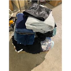 Lot woman small clothing size small/ medium