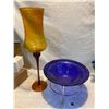 Image 1 : Blue bowl on stand and vase