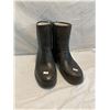 Image 1 : boots size 9