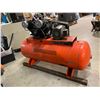 Image 2 : 120 Gallon air compressor