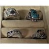 Image 2 : Blue velour jewellery case / 4 rings - 2 pendants - brooch