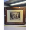 Image 1 : 17" X 19" original 1883 family photo group in antique oak glass frame