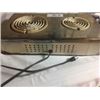 Image 4 : 375-VINTAGE RARE BERKLEY PORTABLE DUAL 2 BURNER ELECTRIC HOT PLATE IN WORKING CONDITION