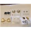 Image 1 : 415-LOT OF 6 EARRINGS   FIFTH AVENUE  GENUINE BLACK ONYX CLIP, ROUND PEARL GOLD CLIP . MOTHER OF PEA