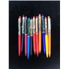 Image 3 : 11 Collector "Floatie" Pens