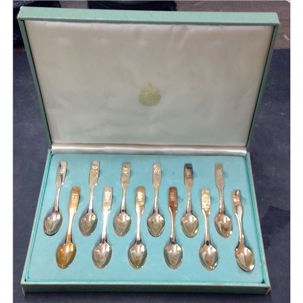 Collectors Spoons in Case 1967