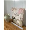 Image 2 : WALL MOUNTED VASE & PRINT