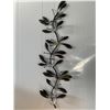 Image 1 : LEAF WIRE ART W/ 3 CANDLE HOLDERS 35"