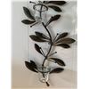 Image 2 : LEAF WIRE ART W/ 3 CANDLE HOLDERS 35"