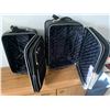 Image 3 : 2 PIECE BLACK LUGGAGE SET, SOLID, ROLLERS 26" + 22"