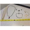 Image 1 : 2 Necklaces, 2 bracelets and small french ivory like jewellery piece