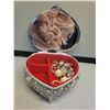 Image 4 : plastic heart shaped jewellery box with earrings