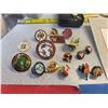 Image 5 : Large lot of assorted pins