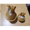 Image 4 : 2 wicker cats baskets + other basket