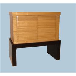 A pair of exceptional Italian 1940's satinwood commodes with