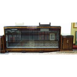 ART DECO - A very good and large palissander and macassar bo