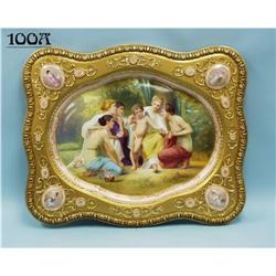 DER BEWUNDERTE AMOR. An important antique "Old Vienna" porce