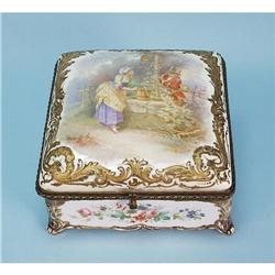 An antique French Sevres Louis Philipe porcelain jewelry cas