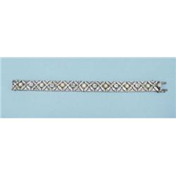 ART DECO - A French platinum and diamond bracelet of segment