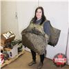 Image 2 : Decoy Poncho Style Carry Bag w/Silhouette Decoys (28)