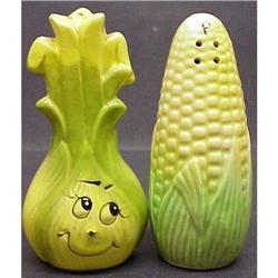 VINTAGE FIGURAL  -  SALT & PEPPER #1492989