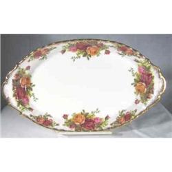 Old Country Roses Oval Handled Dish #1495651