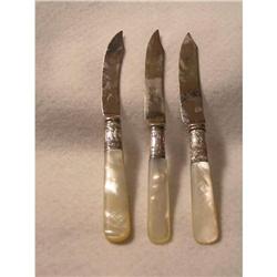 3 STERLING SILVER PEARL HANDLE FRUIT KNIVES #1496111