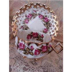 VINTAGE FOOTED TEACUP & SAUCER LUSTREWARE#1496330