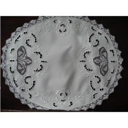 BEAUTIFUL ANTIQUE LARGE DOILY MADEIRA LACE#1496339