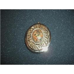 VICTORIAN GP LOCKET #1496431
