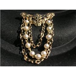 ELEGANT GOLD  AND PEARL BROOCH #1496449