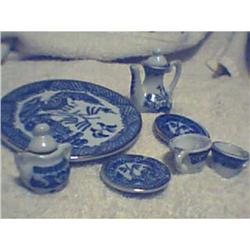 MINATURE (DOLL HOUSE) BLUE WILLOW TEA #1510162