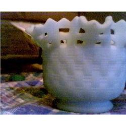 BEAUTIFUL BLUE FENTON OPEN EDGE BASKET WEAVE #1510215