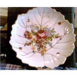 BEAUTIFUL CHINA PLATE SUITABLE FOR HANGING  #1510229
