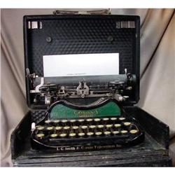 antique typewriter #1510289