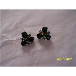 SIGNED ~WEISS~ GREEN RHINESTONE CLIP ON #1510608