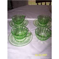 ANCHOR HOCKING ~CIRCLE~ CUPS AND SAUCERS #1510642