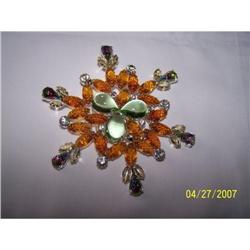 GORGEOUS KENNETH J. LANE RHINESTONE BROOCH #1510668