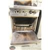 Image 3 : GARLAND 4-BURNER NATURAL GAS RANGE W/ OVEN