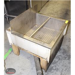 CUSTODIAL SINK BASIN W/ S/S PERFORATED INSERT