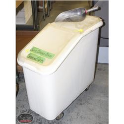 CAMBRO ROLLING INGREDIENT BIN WITH LID AND SCOOP
