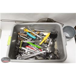 LARGE BUS BIN FULL OF ASSORTED KITCHEN UTENSILS