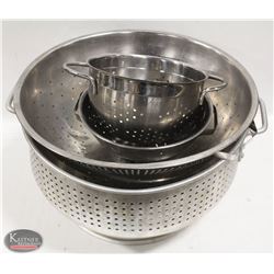 LOT 3 STAINLESS STEEL COLANDERS WITH 1 ALUMINUM