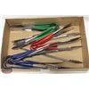 Image 1 : FLAT OF ASSORTED TONGS