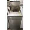 Image 1 : QUEST DUAL BASKET NAT. GAS COMMERCIAL DEEPFRYER