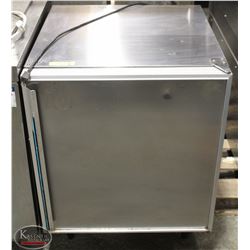 SILVERKING UNDERCOUNTER COOLER